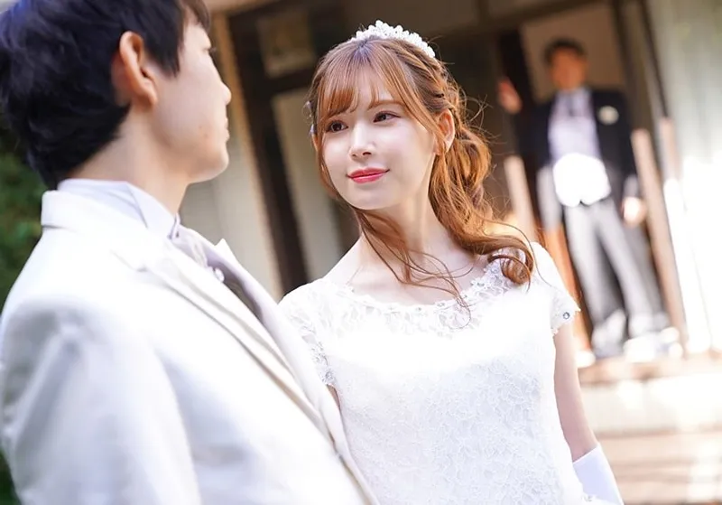 Bố người chồng phang người tình của con trai ngay sau lễ cưới của con trai