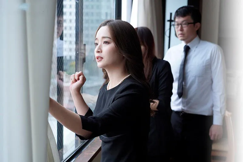 Chồng yêu mất 3 năm, má kế trẻ tìm đến con ông xã giải tỏa thiếu thốn