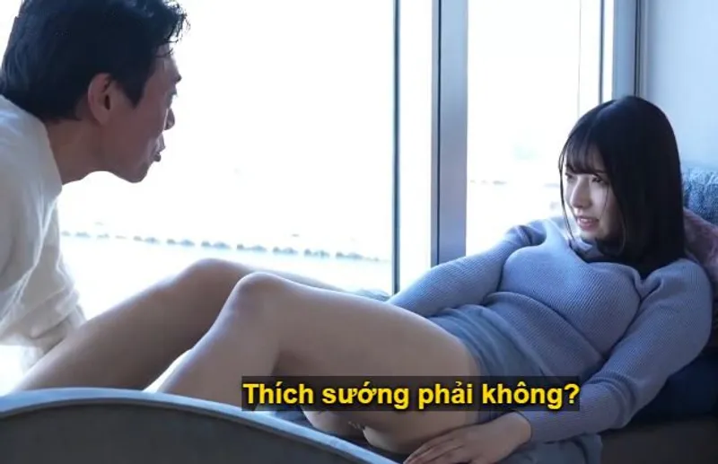 Cuộc chạm trán giữa ông chú cùng nữ diễn viên trẻ mới chân ướt chân ráo tại khách sạn.